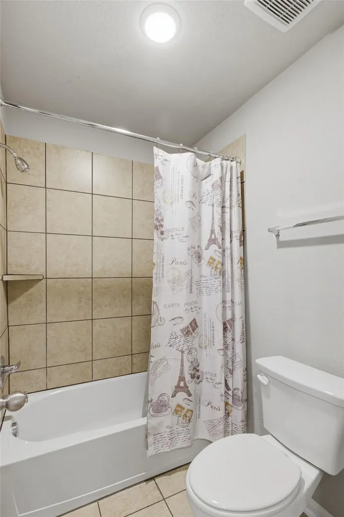 483 Algaroba Loop Buda TX 78610