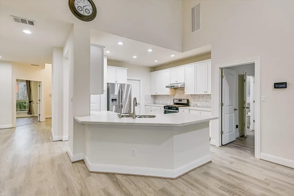 316 Middle Brook Drive Leander TX 78641