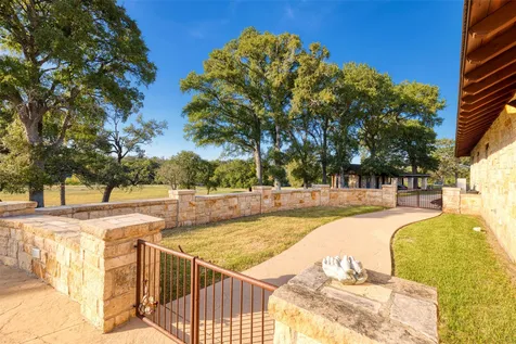 170 Goose Landing 10.57ac Way Harper TX 78631