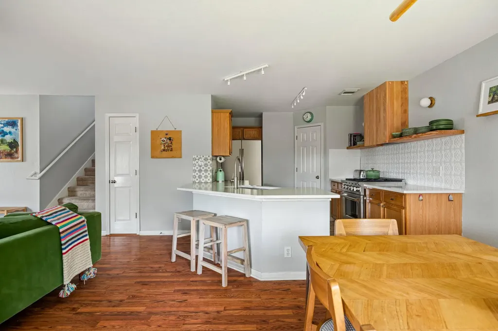10904 Sherry Lee Cove Austin TX 78753