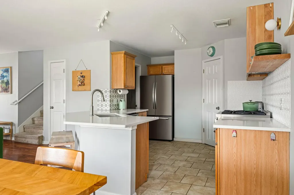 10904 Sherry Lee Cove Austin TX 78753