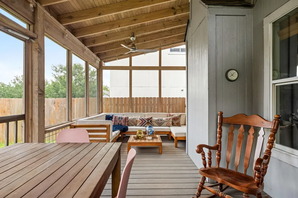 10904 Sherry Lee Cove Austin TX 78753