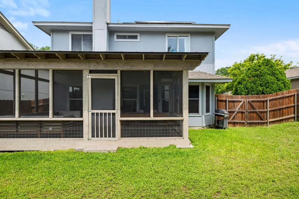 10904 Sherry Lee Cove Austin TX 78753