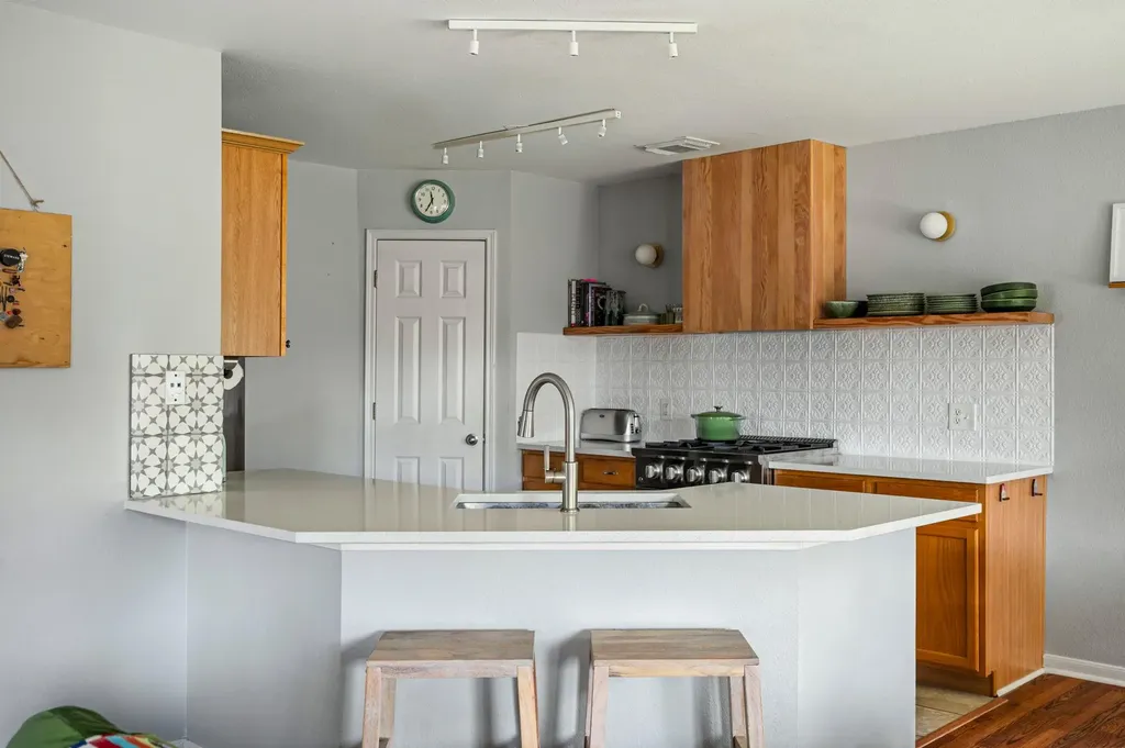 10904 Sherry Lee Cove Austin TX 78753