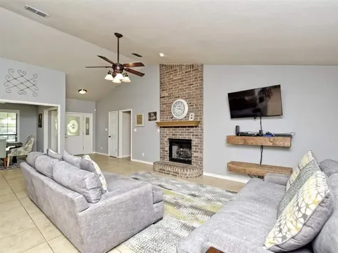 188 Turkey Run Meadowlakes TX 78654