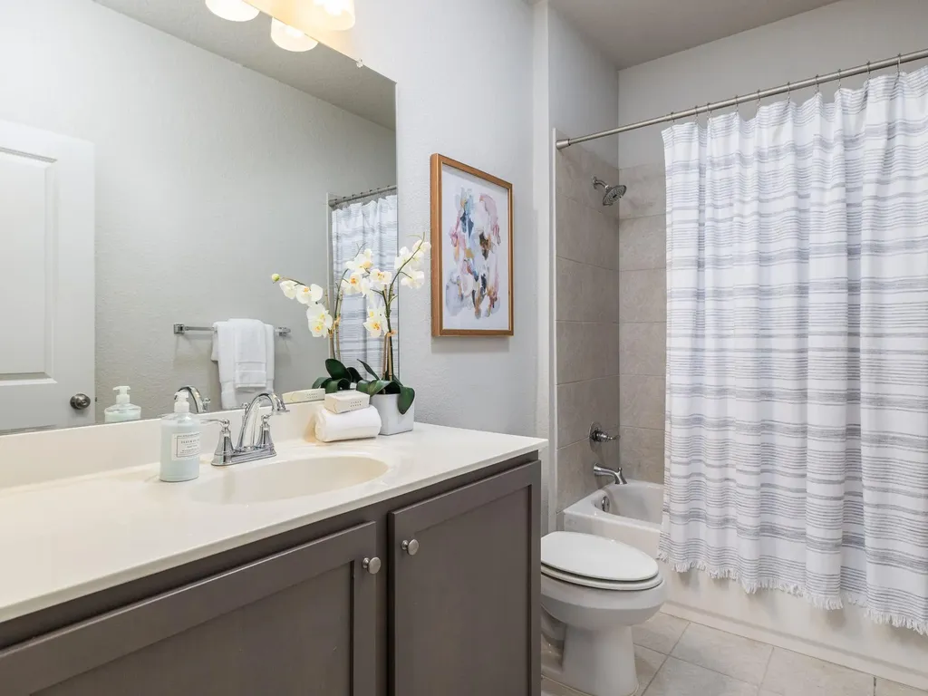 8204 Silhouette Street Austin TX 78744