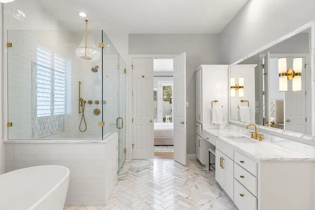 22 Autumn Oaks Drive Austin TX 78738