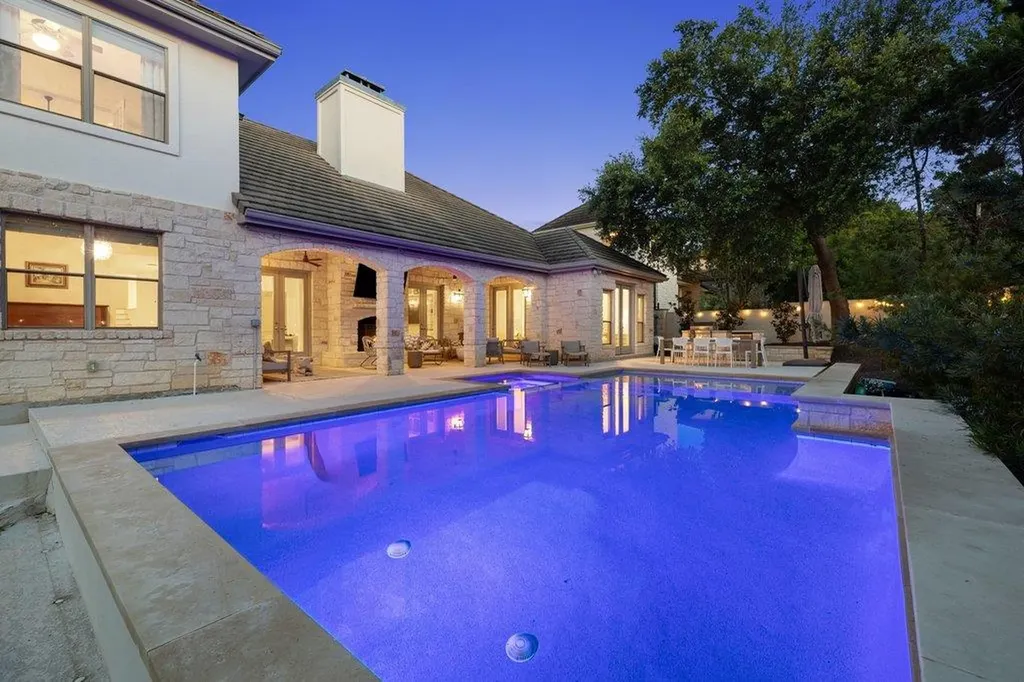 22 Autumn Oaks Drive Austin TX 78738