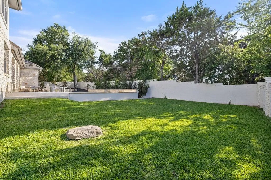 22 Autumn Oaks Drive Austin TX 78738