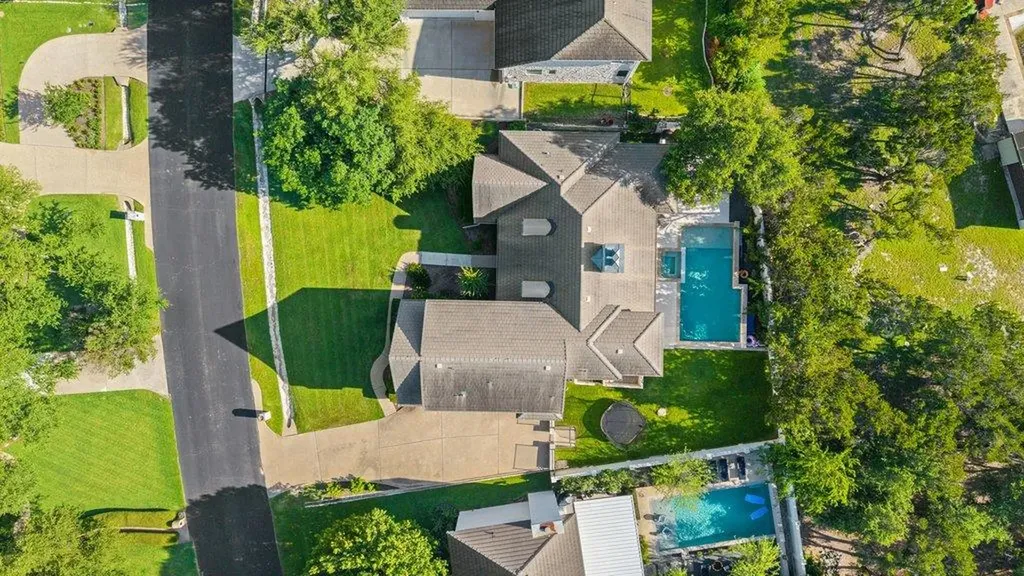 22 Autumn Oaks Drive Austin TX 78738