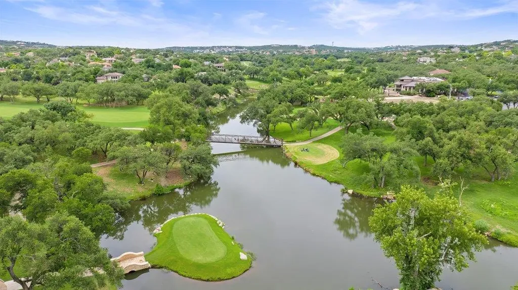 22 Autumn Oaks Drive Austin TX 78738