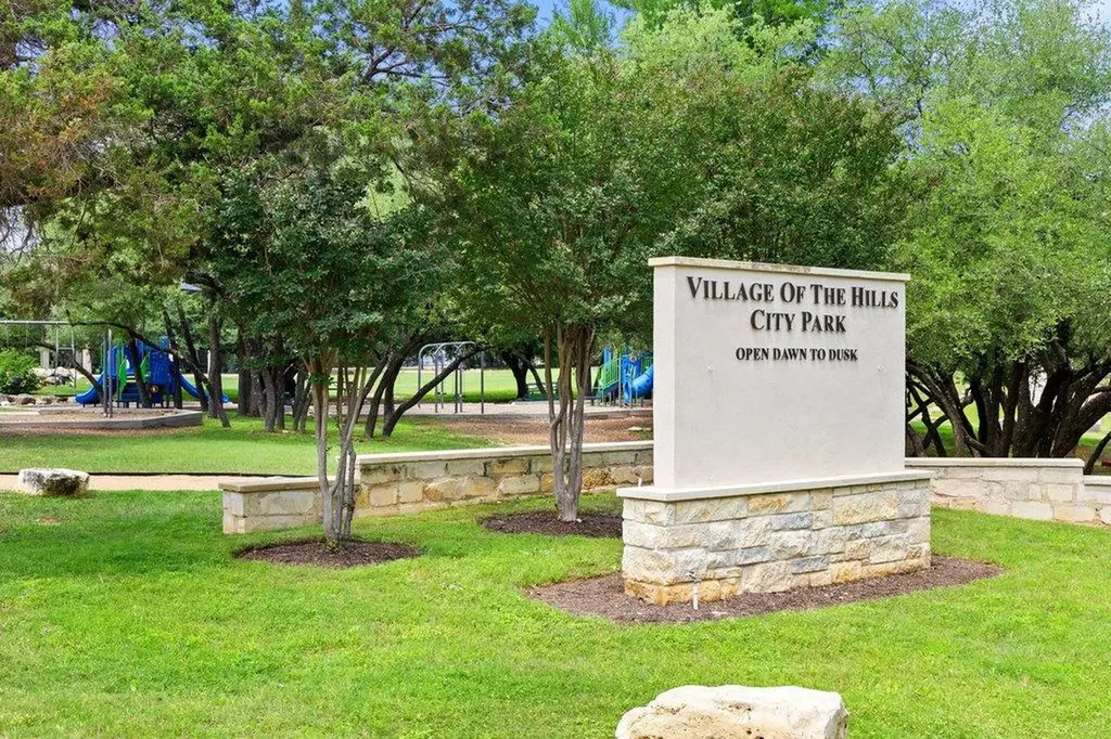 22 Autumn Oaks Drive Austin TX 78738