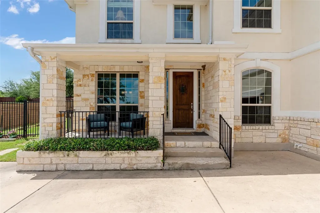 7716 Aria Loop Austin TX 78736