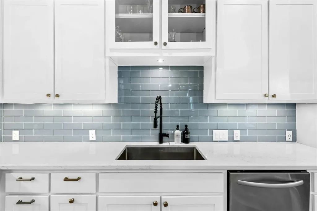 279 Rugged Earth Drive Austin TX 78737