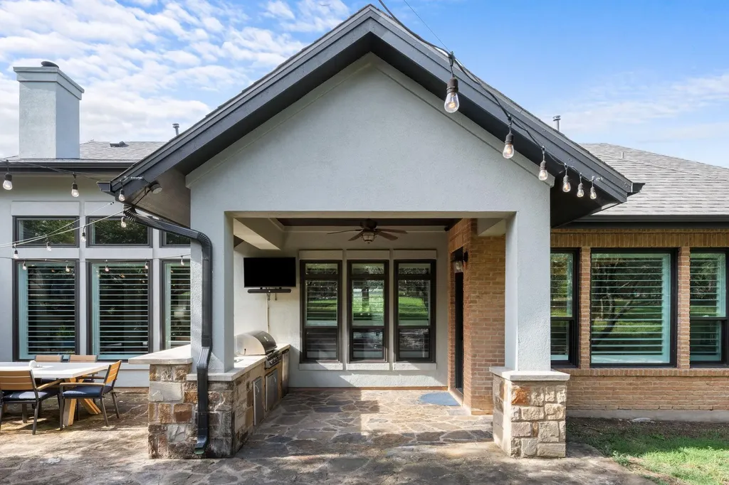279 Rugged Earth Drive Austin TX 78737