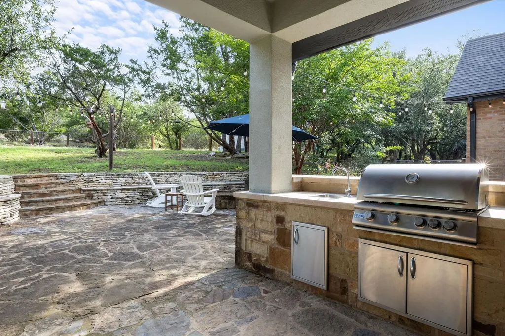 279 Rugged Earth Drive Austin TX 78737