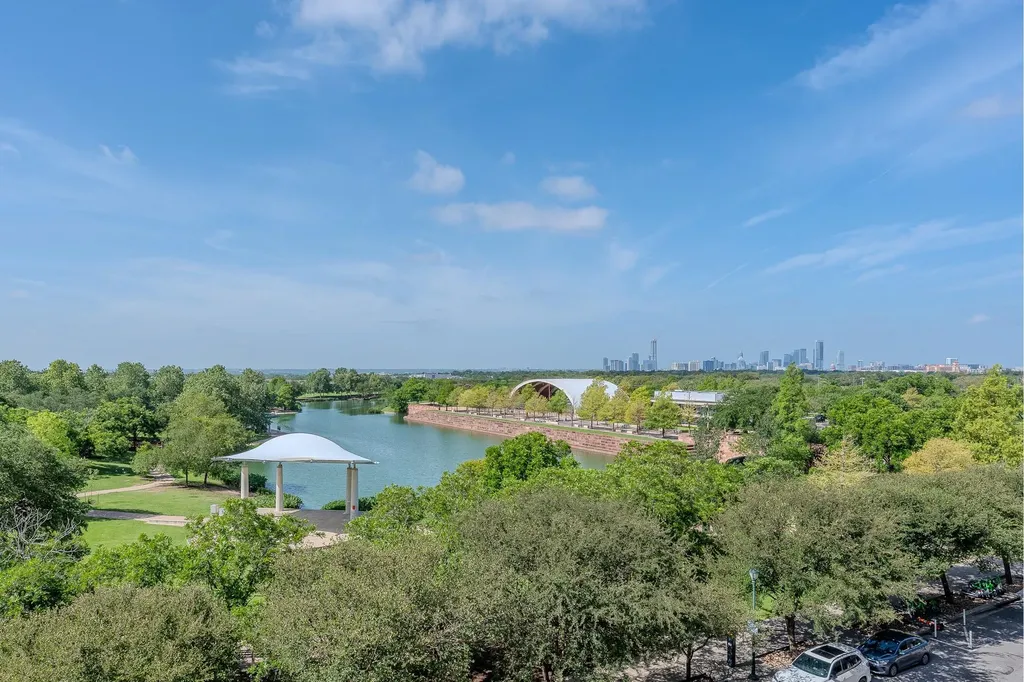 1701 Simond Avenue Austin TX 78723