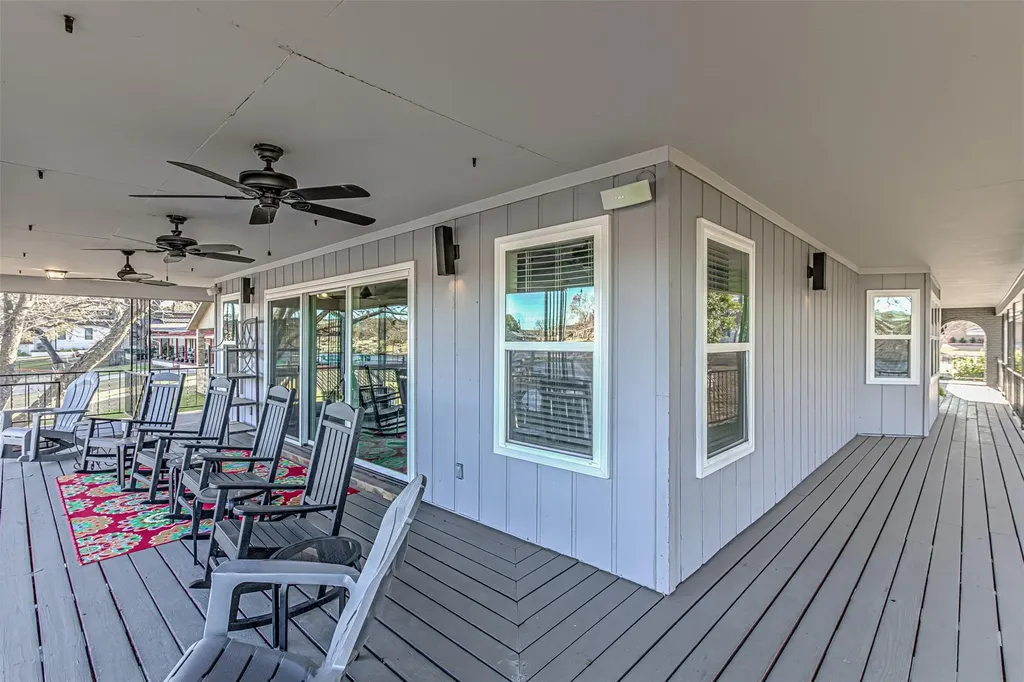 208 Riverside Drive Kingsland TX 78639