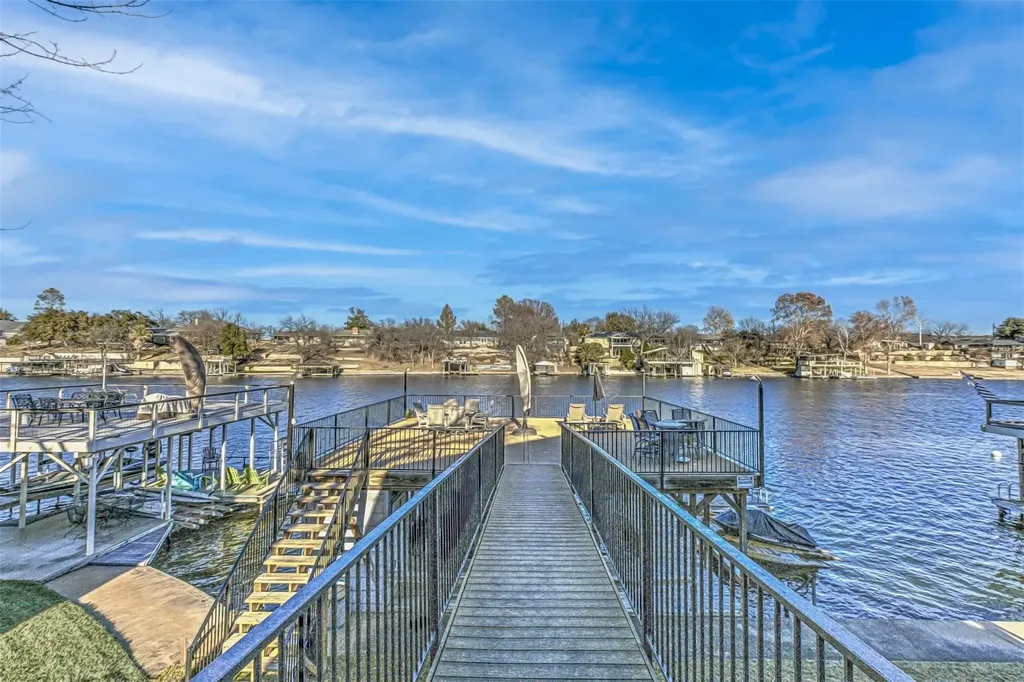 208 Riverside Drive Kingsland TX 78639