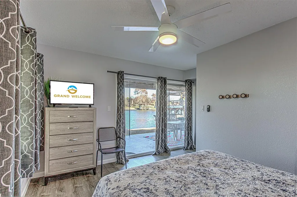 208 Riverside Drive Kingsland TX 78639