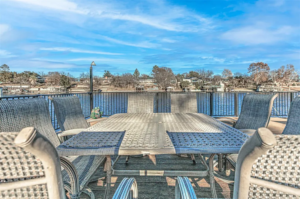 208 Riverside Drive Kingsland TX 78639