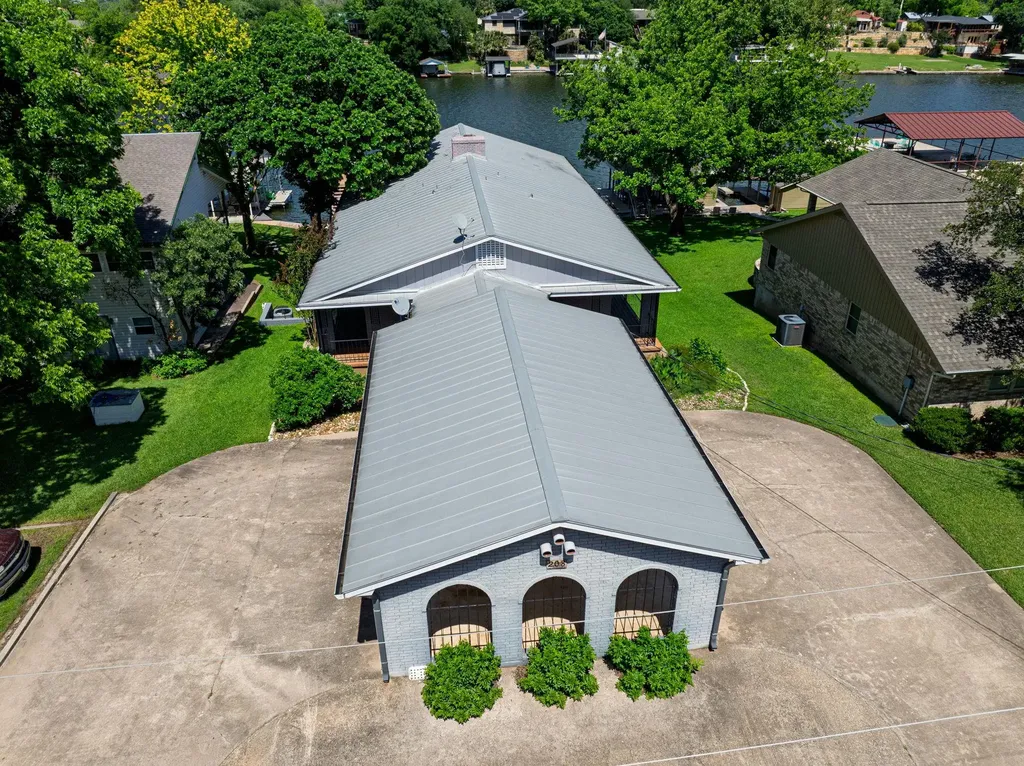 208 Riverside Drive Kingsland TX 78639