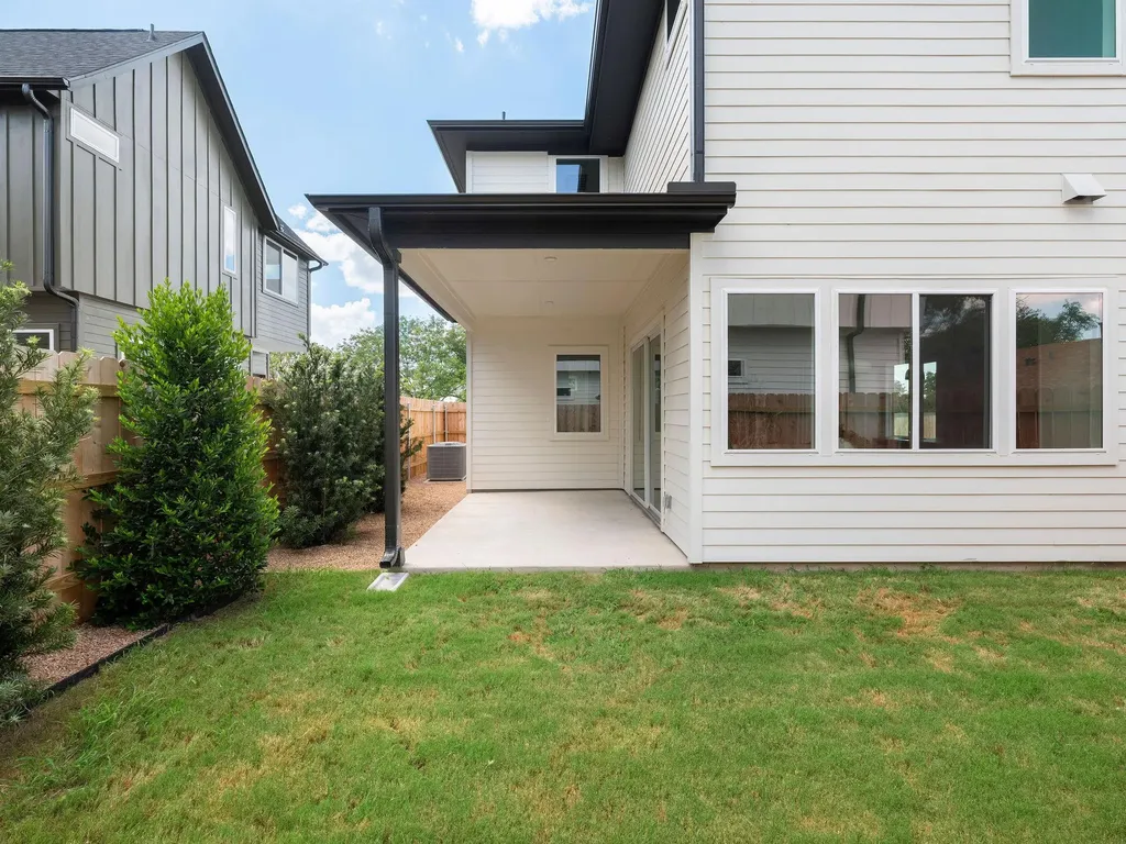 6407 Bradsher Austin TX 78745
