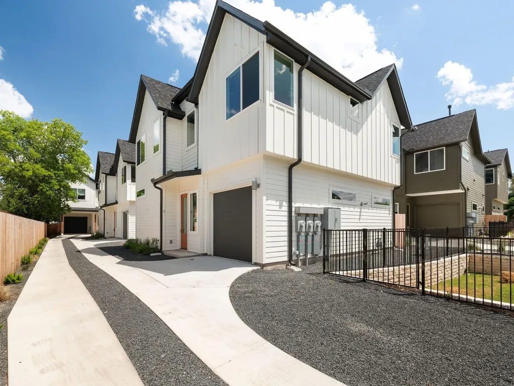 6407 Bradsher Austin TX 78745