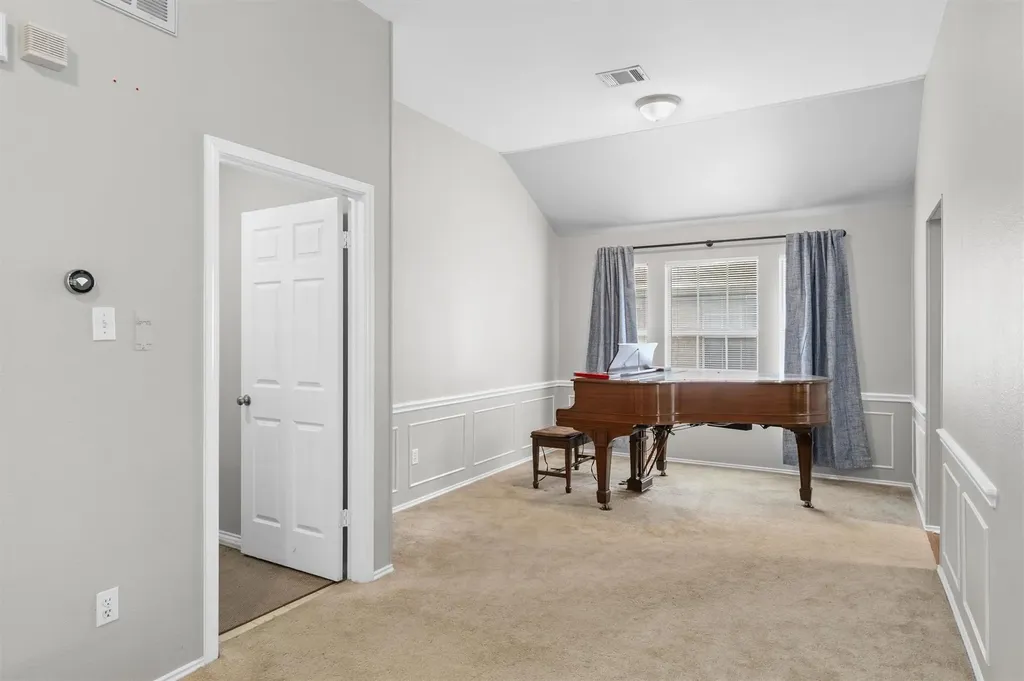 1114 Briargate Drive Austin TX 78753