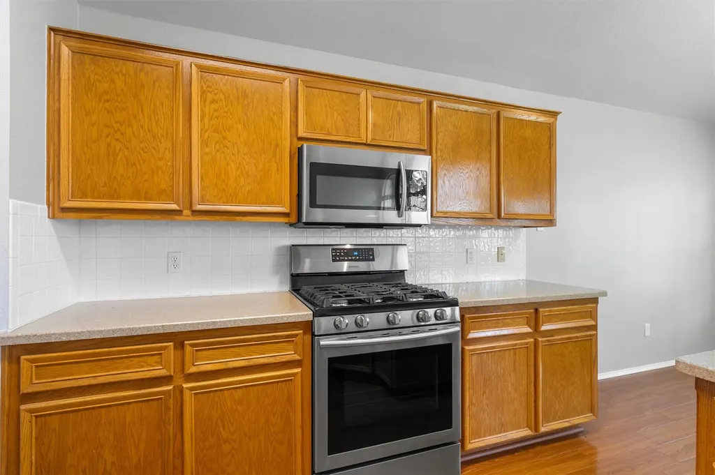 1114 Briargate Drive Austin TX 78753