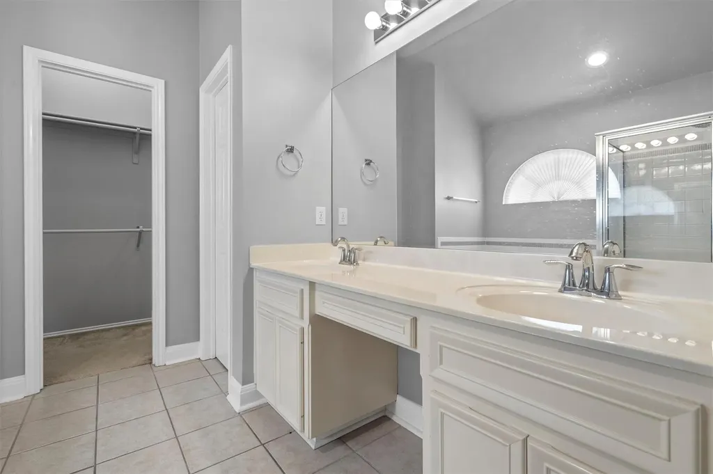 1114 Briargate Drive Austin TX 78753
