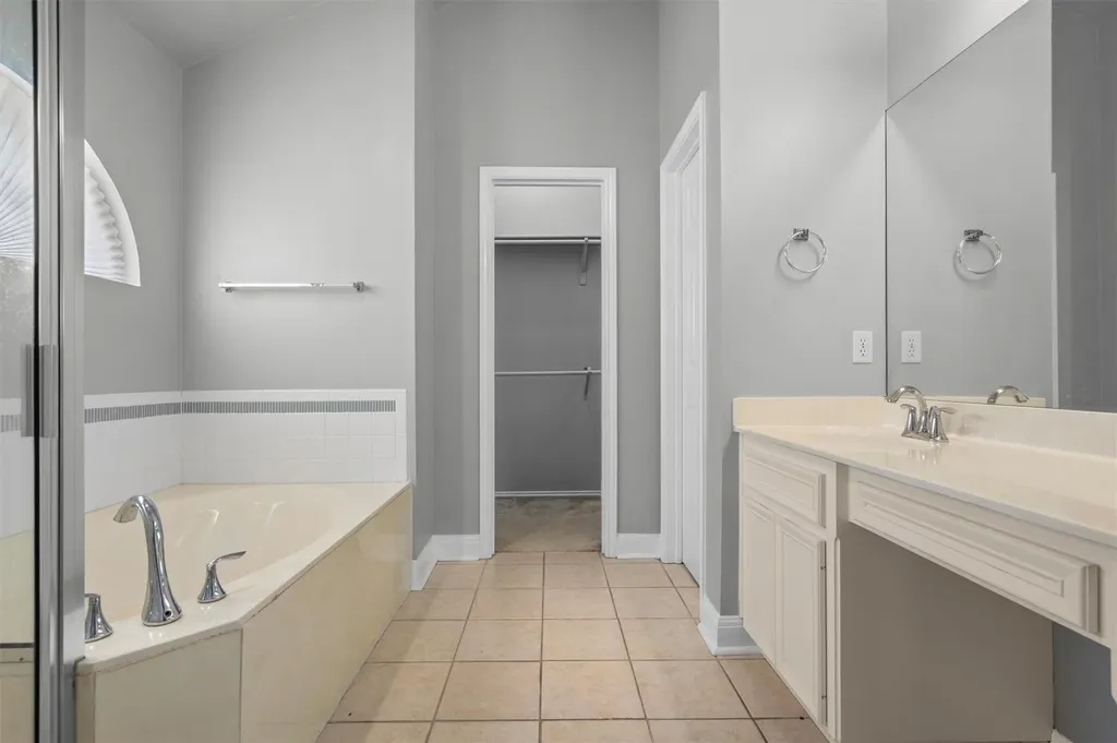 1114 Briargate Drive Austin TX 78753