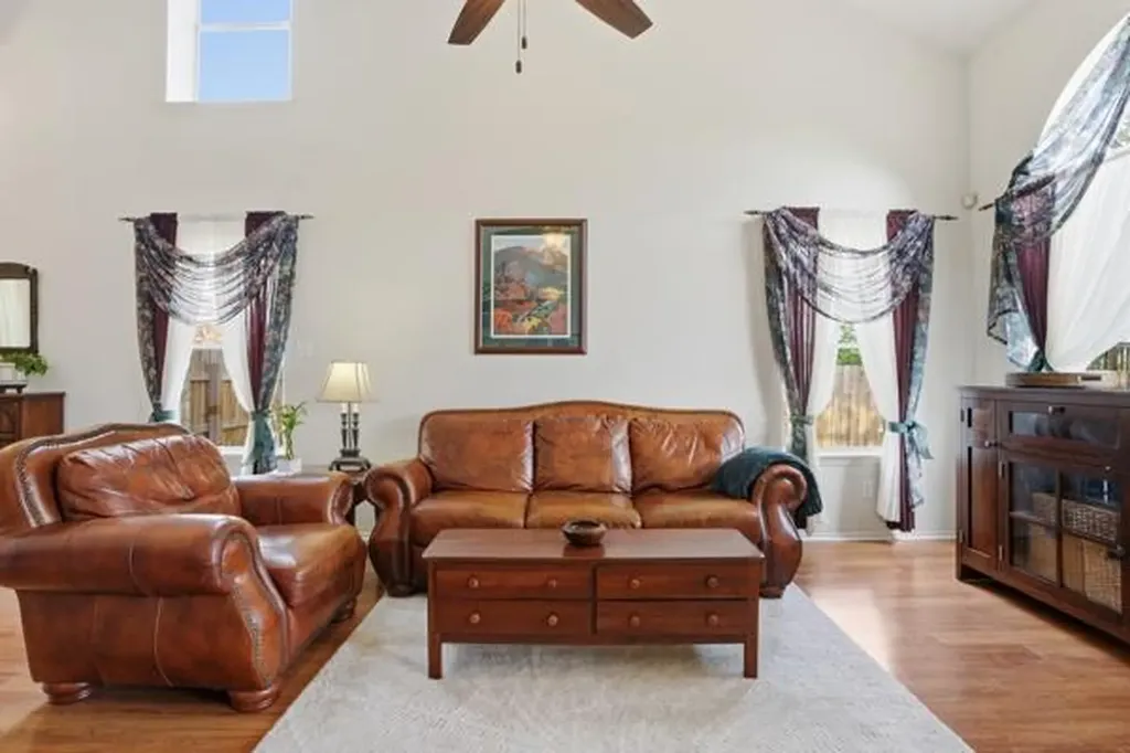 4405 Hoffman Drive Austin TX 78749