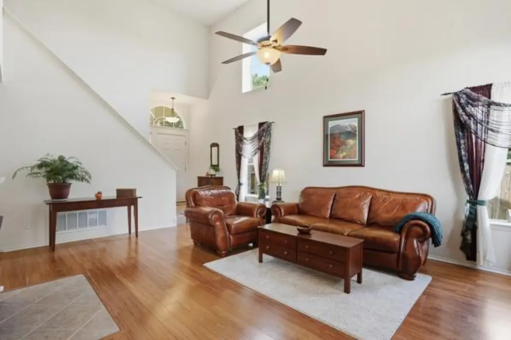4405 Hoffman Drive Austin TX 78749