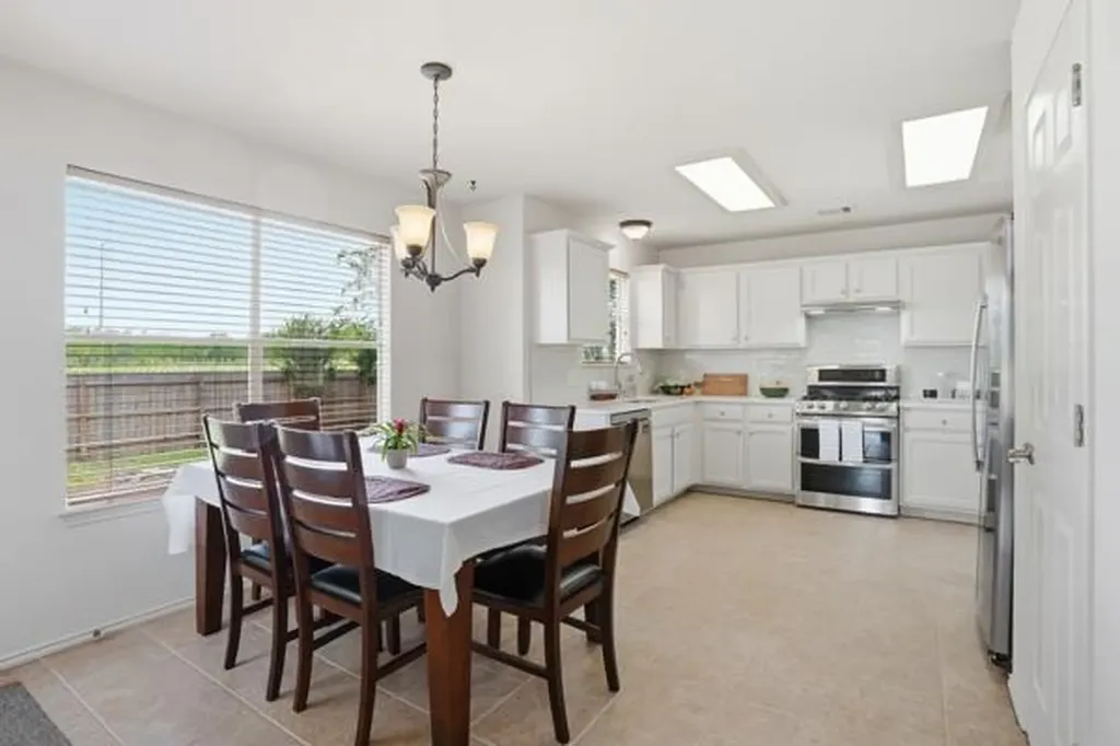 4405 Hoffman Drive Austin TX 78749
