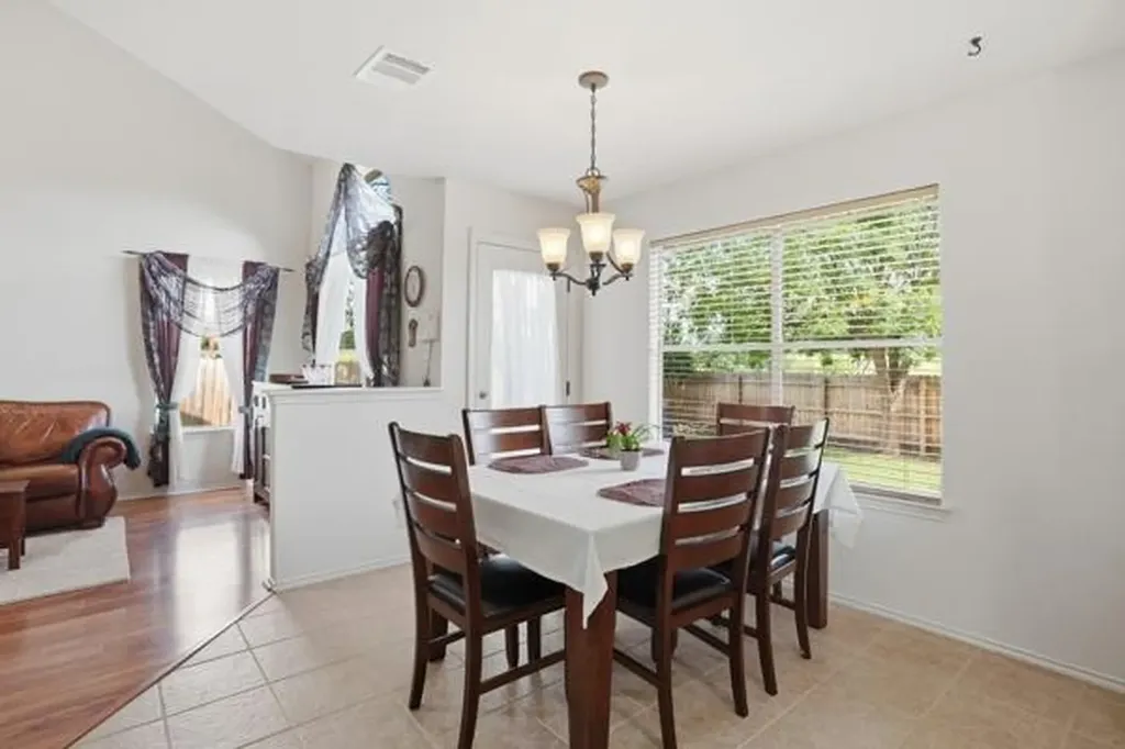 4405 Hoffman Drive Austin TX 78749
