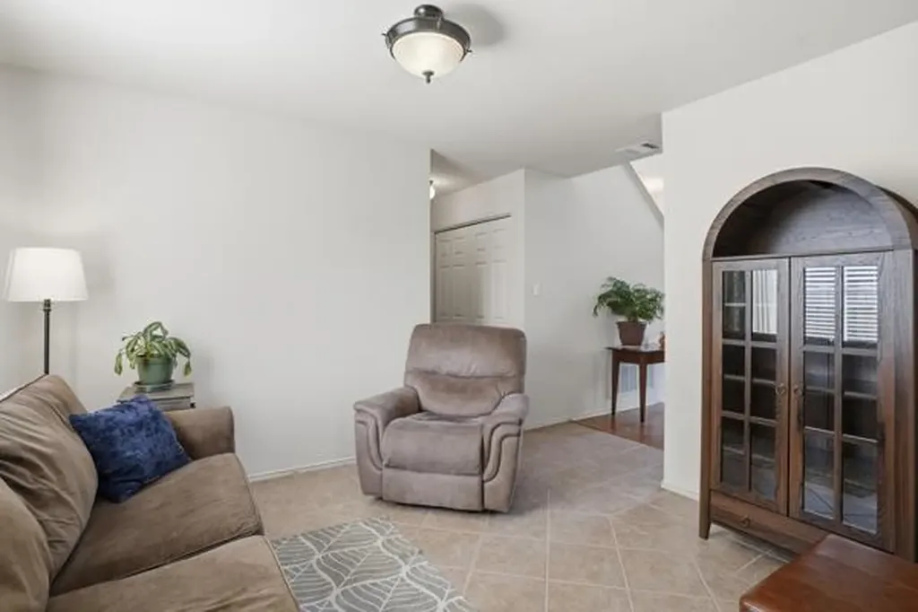 4405 Hoffman Drive Austin TX 78749