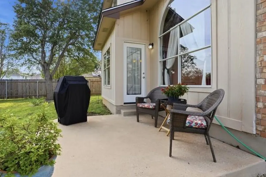 4405 Hoffman Drive Austin TX 78749
