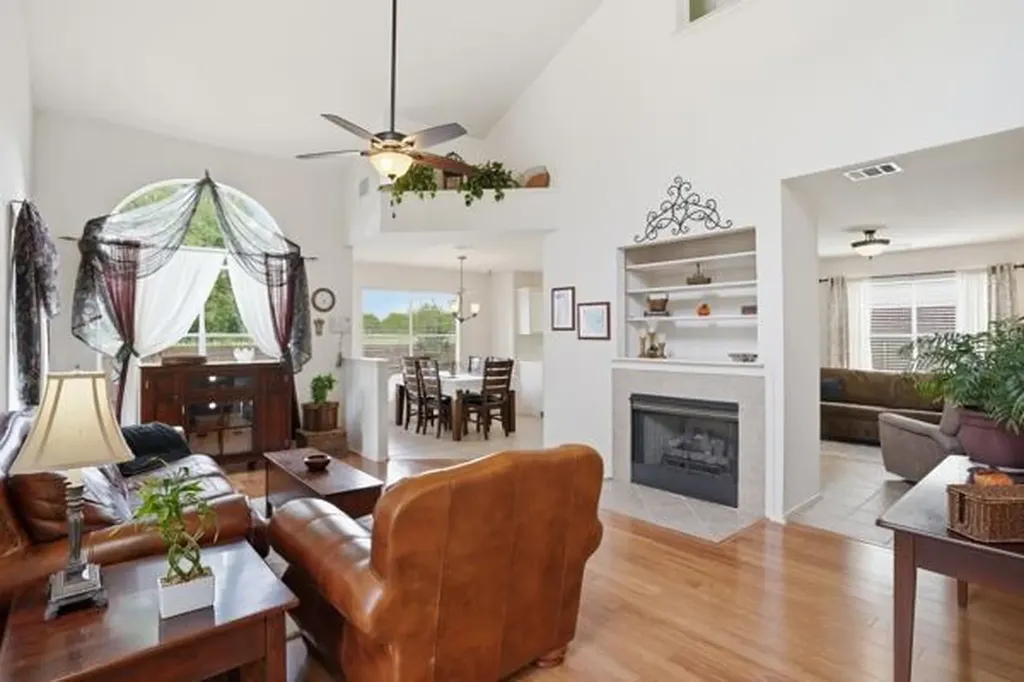 4405 Hoffman Drive Austin TX 78749