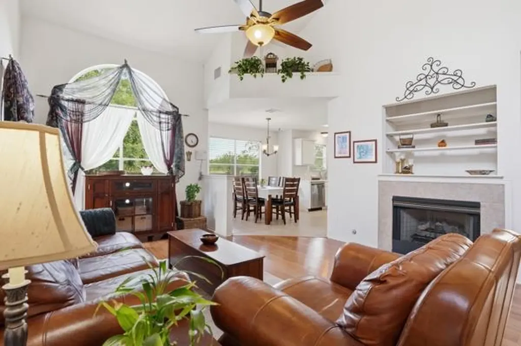 4405 Hoffman Drive Austin TX 78749
