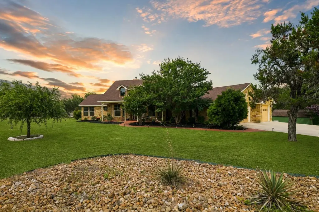 501 Goodnight Trail Dripping Springs TX 78620