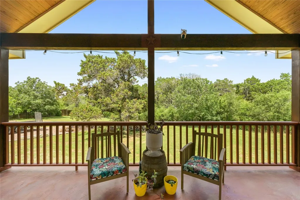 501 Goodnight Trail Dripping Springs TX 78620