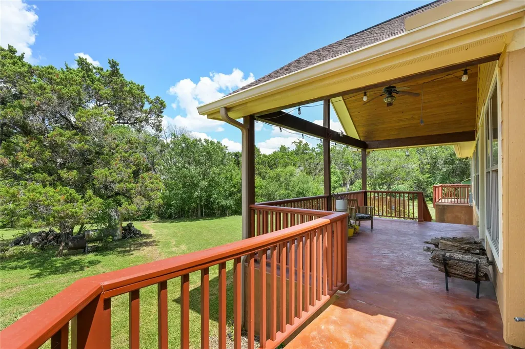 501 Goodnight Trail Dripping Springs TX 78620