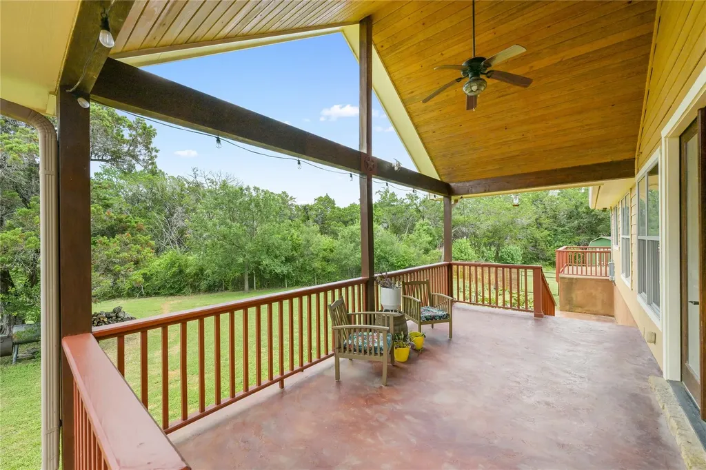 501 Goodnight Trail Dripping Springs TX 78620