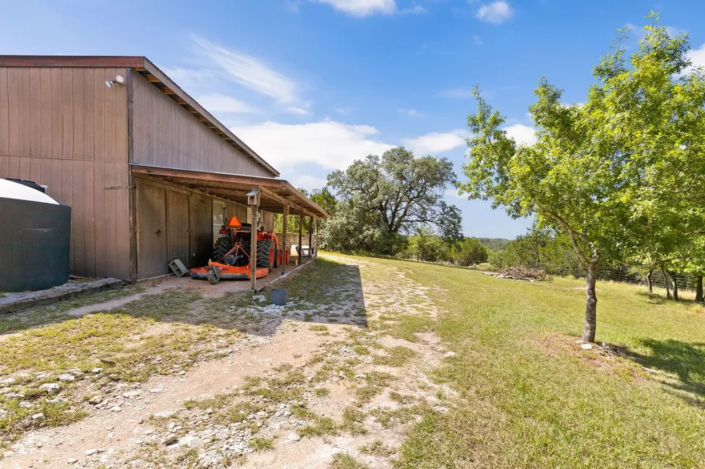 5775 County Road 200 Liberty Hill TX 78642