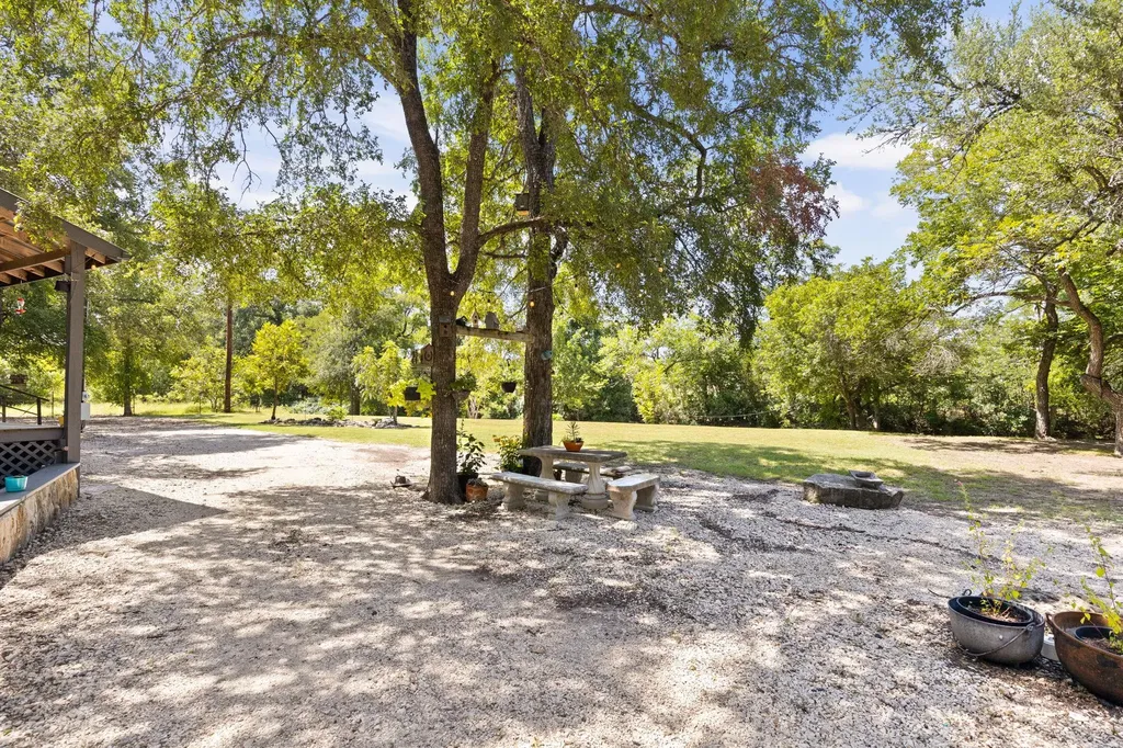 5775 County Road 200 Liberty Hill TX 78642