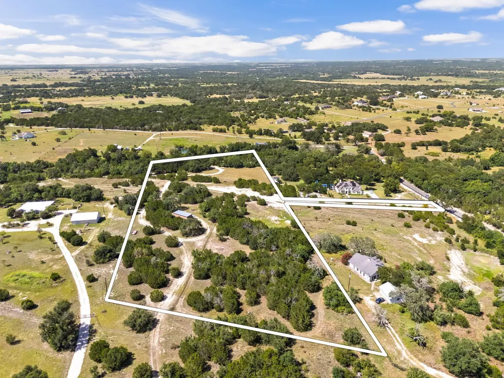 5775 County Road 200 Liberty Hill TX 78642