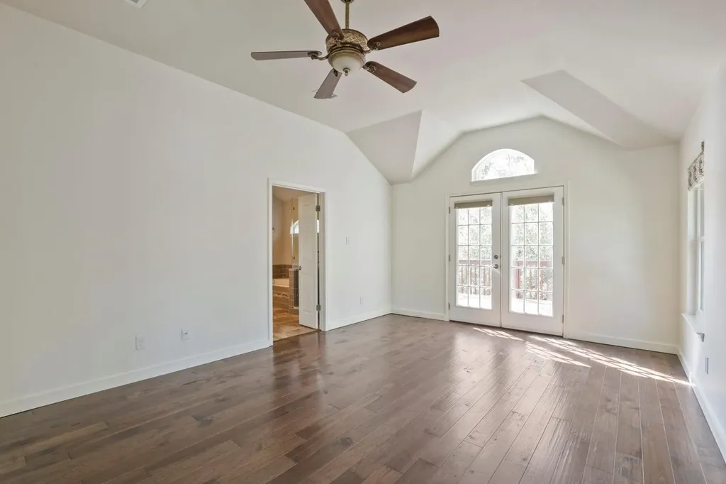 12052 Tulare Drive Austin TX 78738