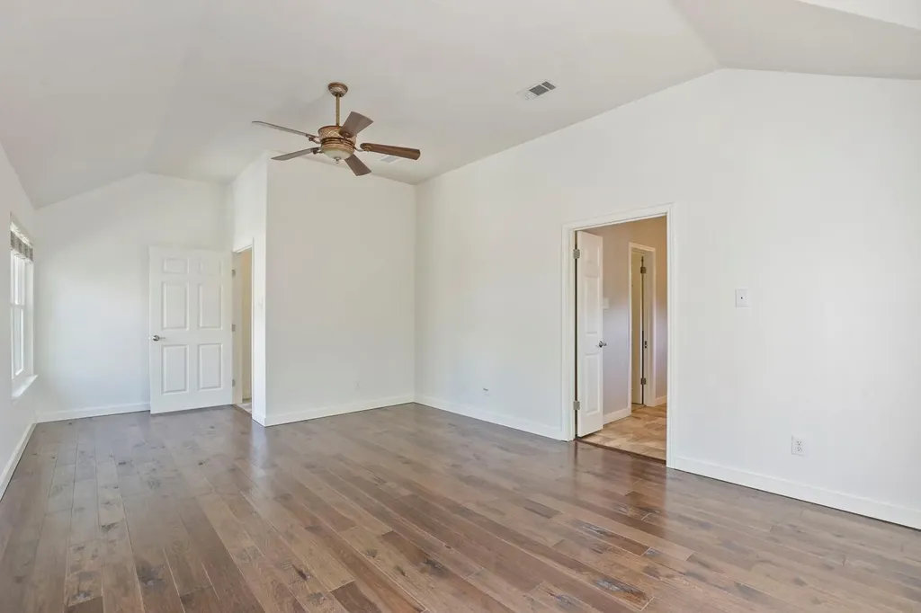 12052 Tulare Drive Austin TX 78738