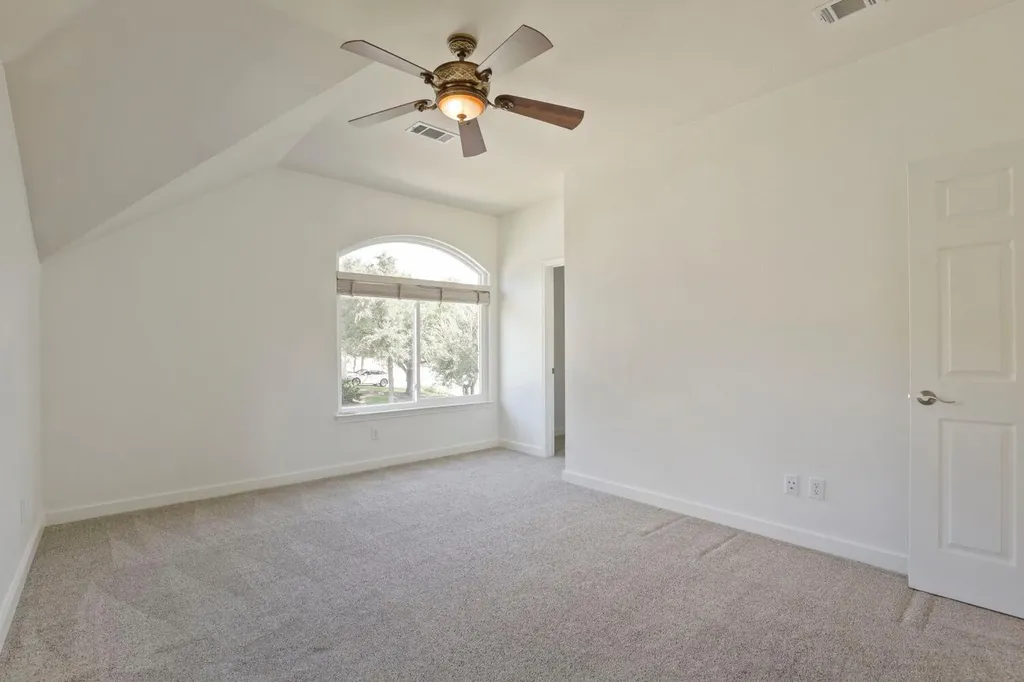12052 Tulare Drive Austin TX 78738